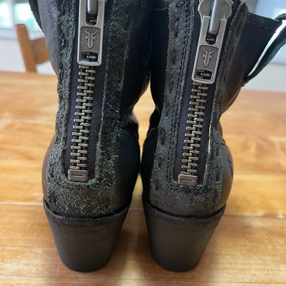 Frye zip-up ankle boots - Picture 6 of 9